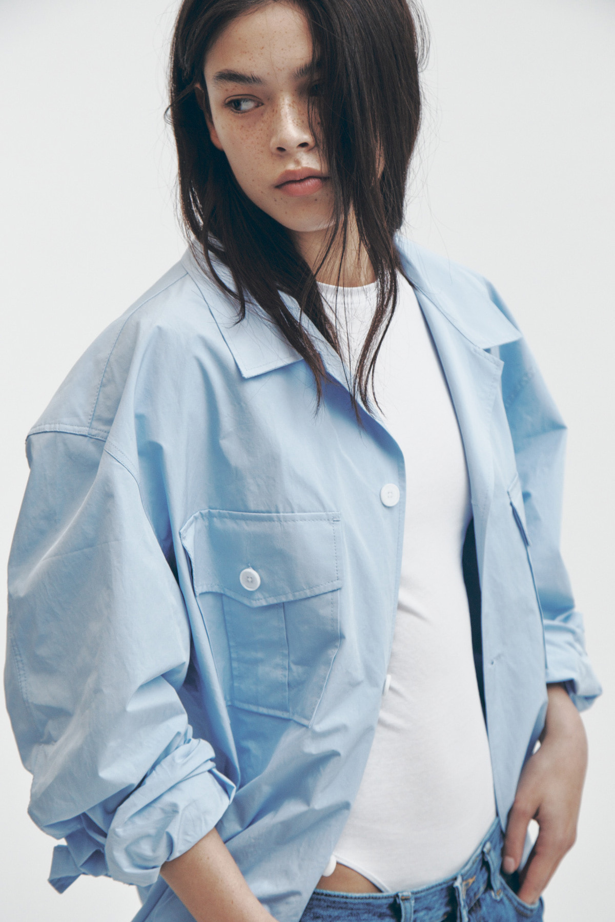 OPEN COLLARED DRAWSTRING CROPPED SHIRT(SKY BLUE)